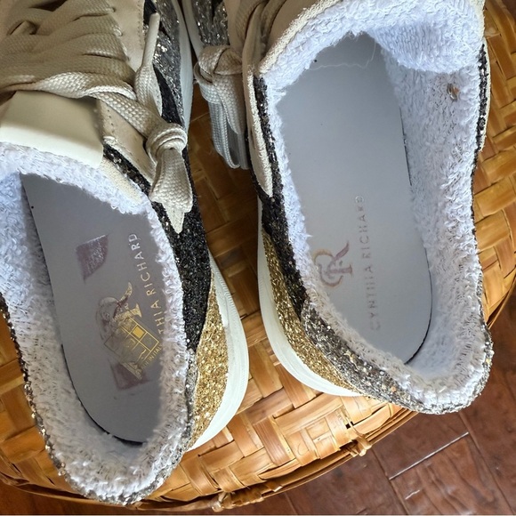 NWOT Cynthia Richard Lightning Strike Sneaker Women's 8 size 39 $245 sold out - Picture 8 of 14